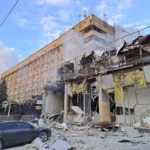 Зруйнована будівля в Краматорську після удару російських глайд-бомб