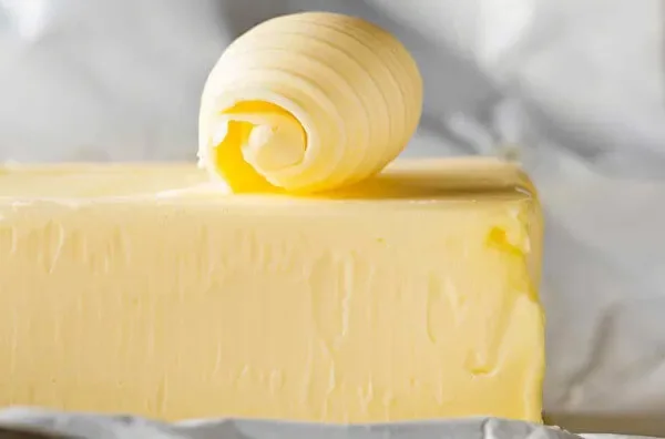 Блок вершкового масла як найкалорійніший продукт на 100 грамів