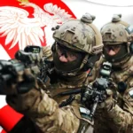 Польські солдати з гвинтівками на тлі прапора Польщі