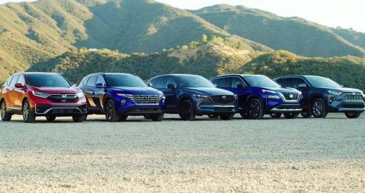 Популярні кросоверні моделі Mazda CX-5 Hyundai Tucson та Nissan X-Trail для українців