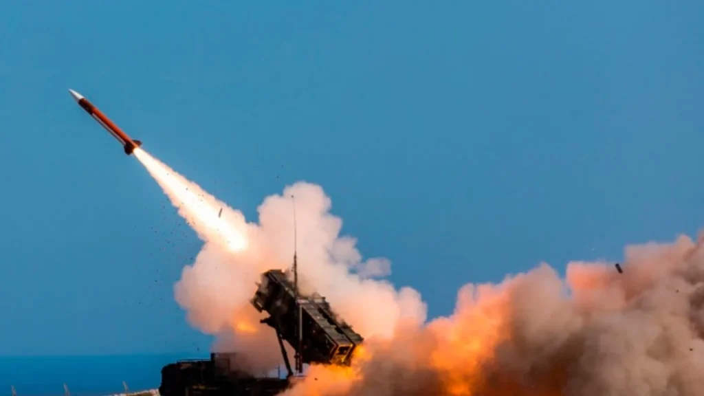 Запуск ракеты Patriot после тайной передачи Украине от Польши