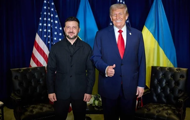Дональд Трамп і Володимир Зеленський на зустрічі щодо підтримки України
